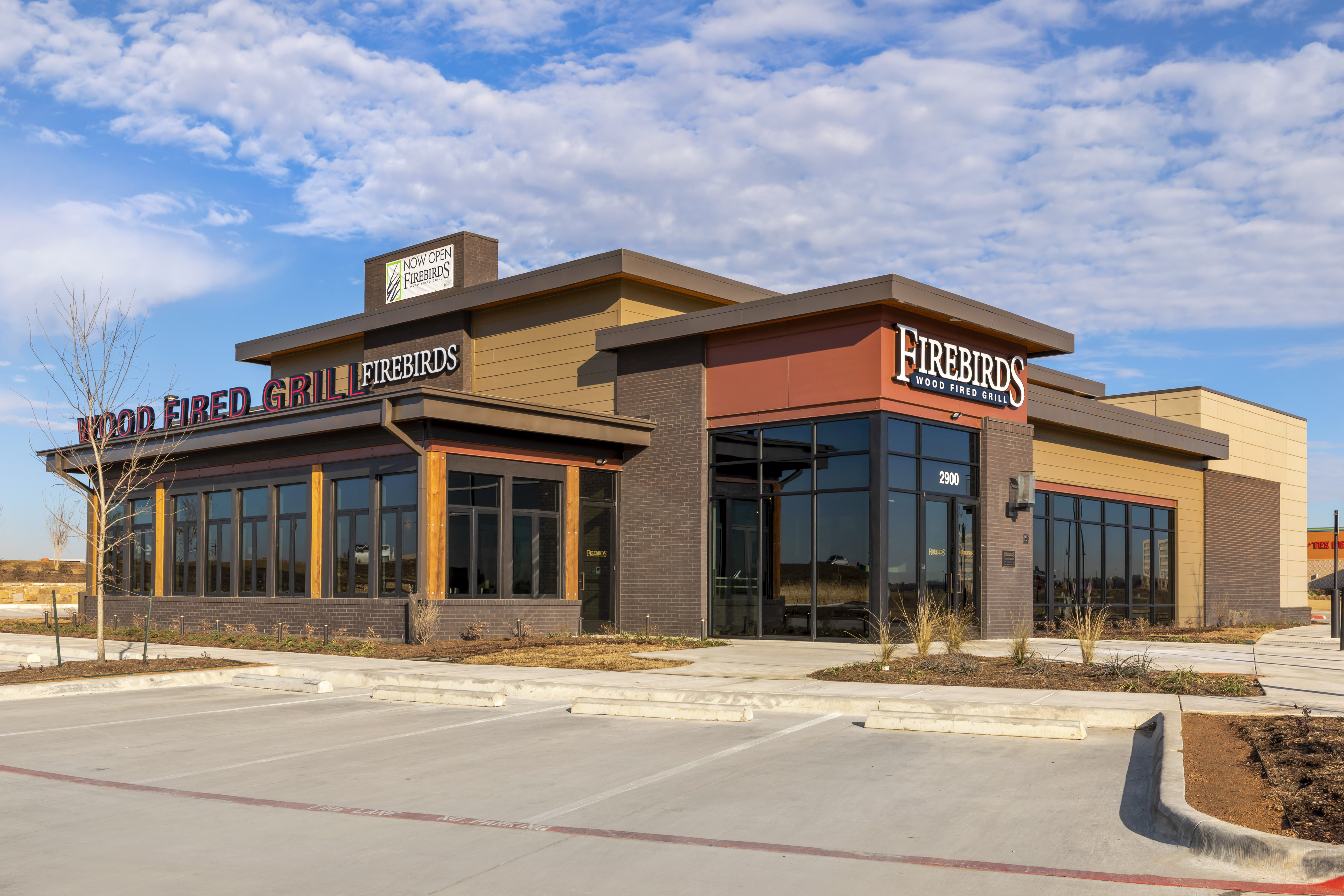 The exterior of Firebirds Wood Fired Grill Fort Worth Alliancelocation.