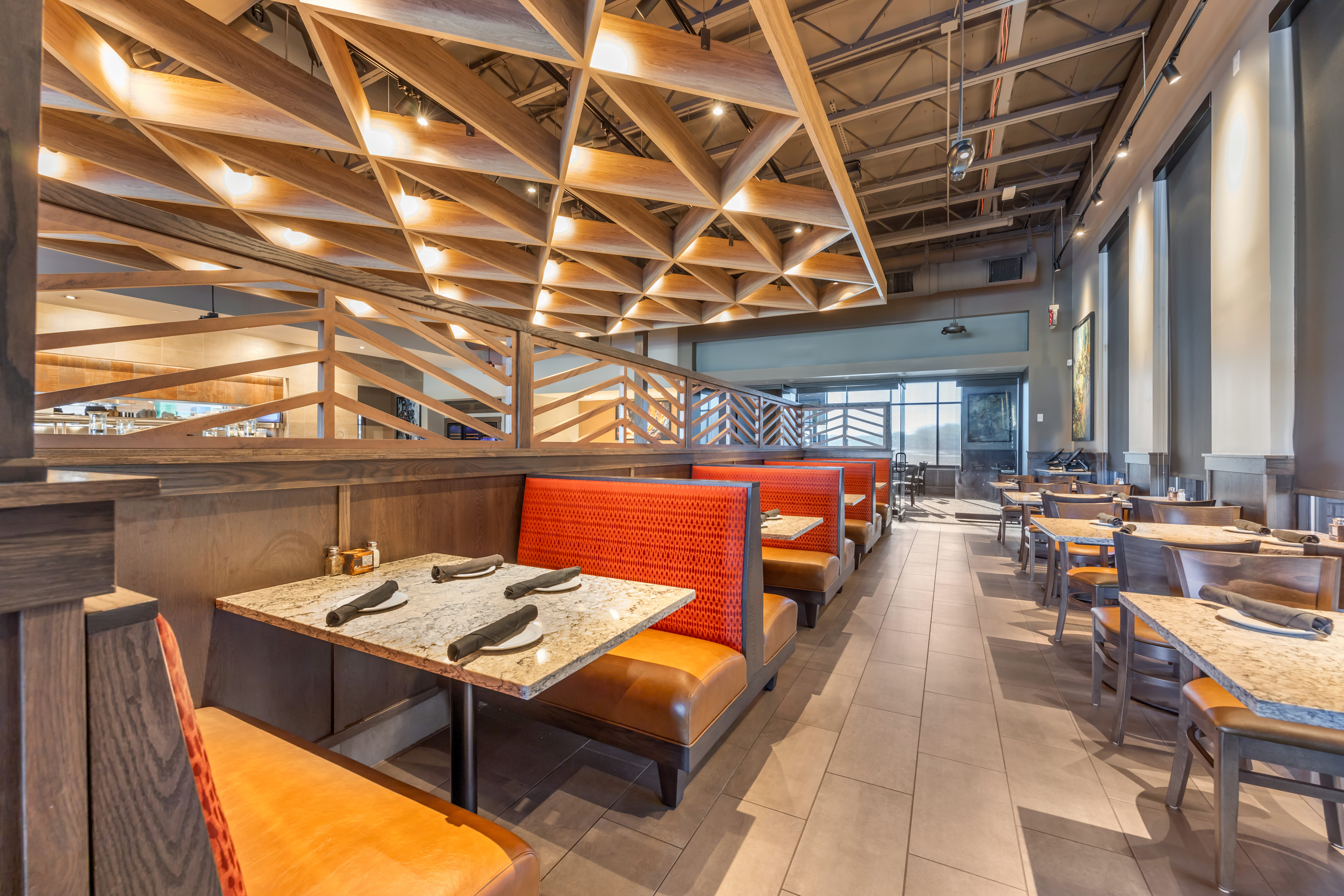 The exterior of Firebirds Wood Fired Grill Murfreesborolocation.