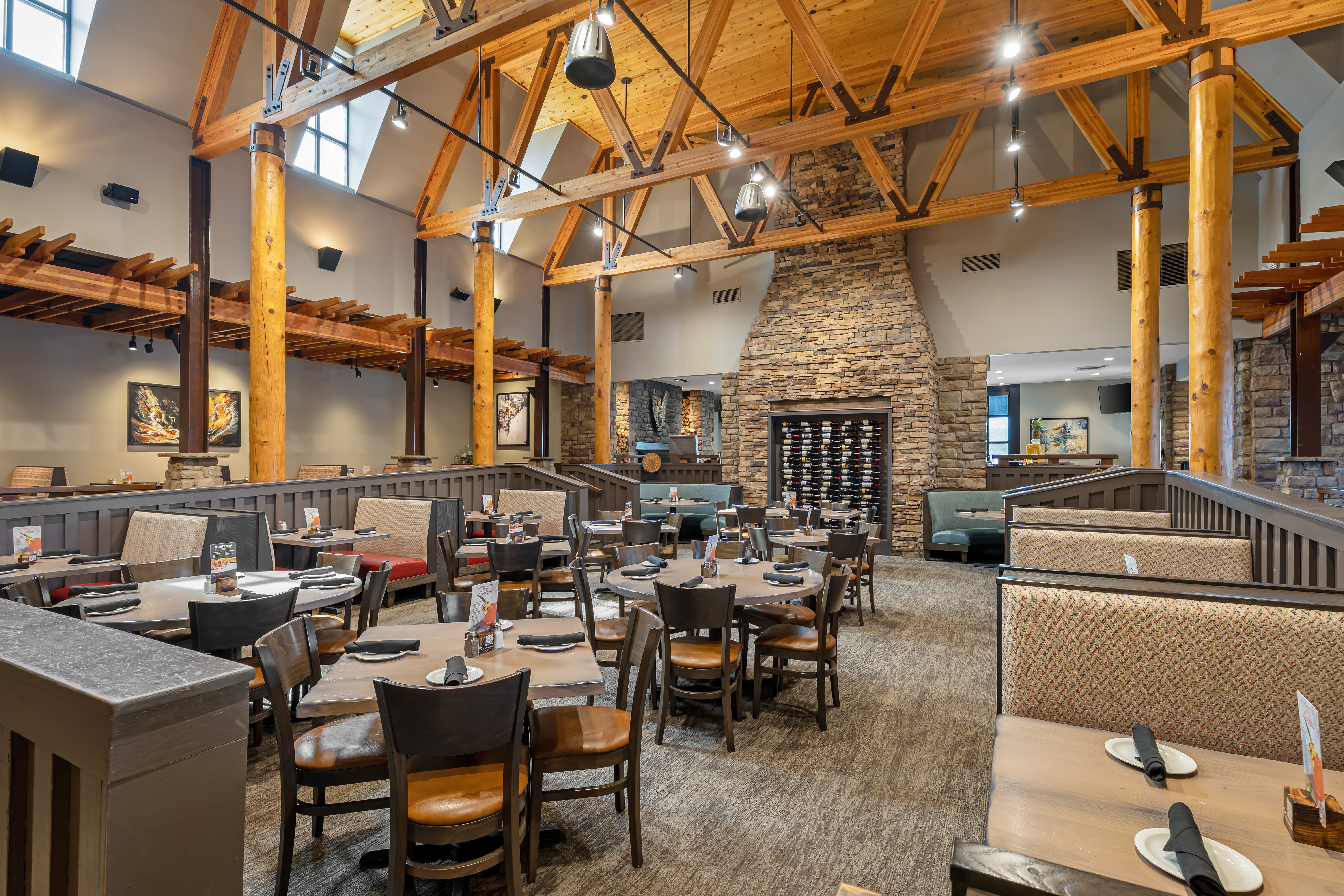 The exterior of Firebirds Wood Fired Grill Phoenix Peorialocation.