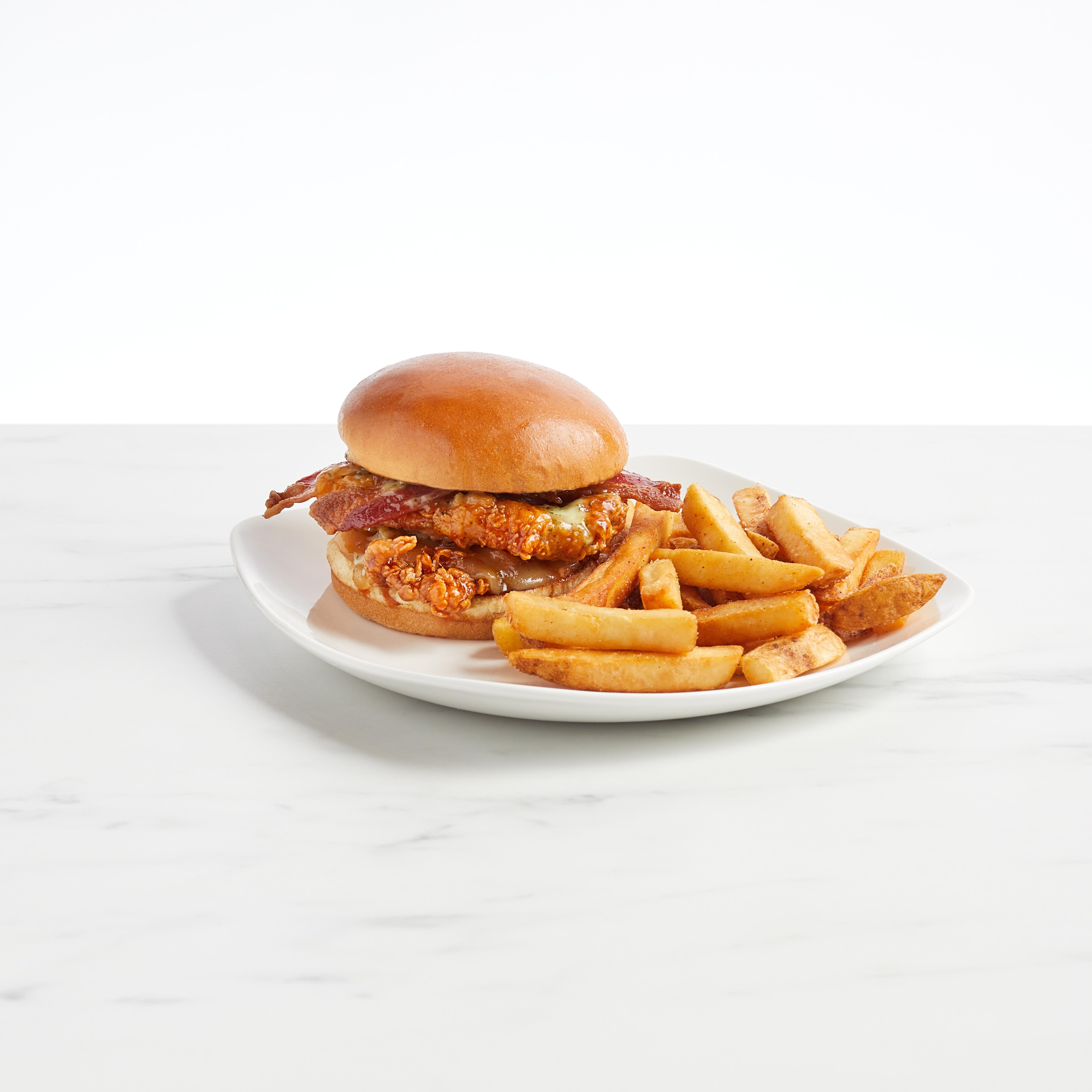 Hot Honey Sandwich with fries